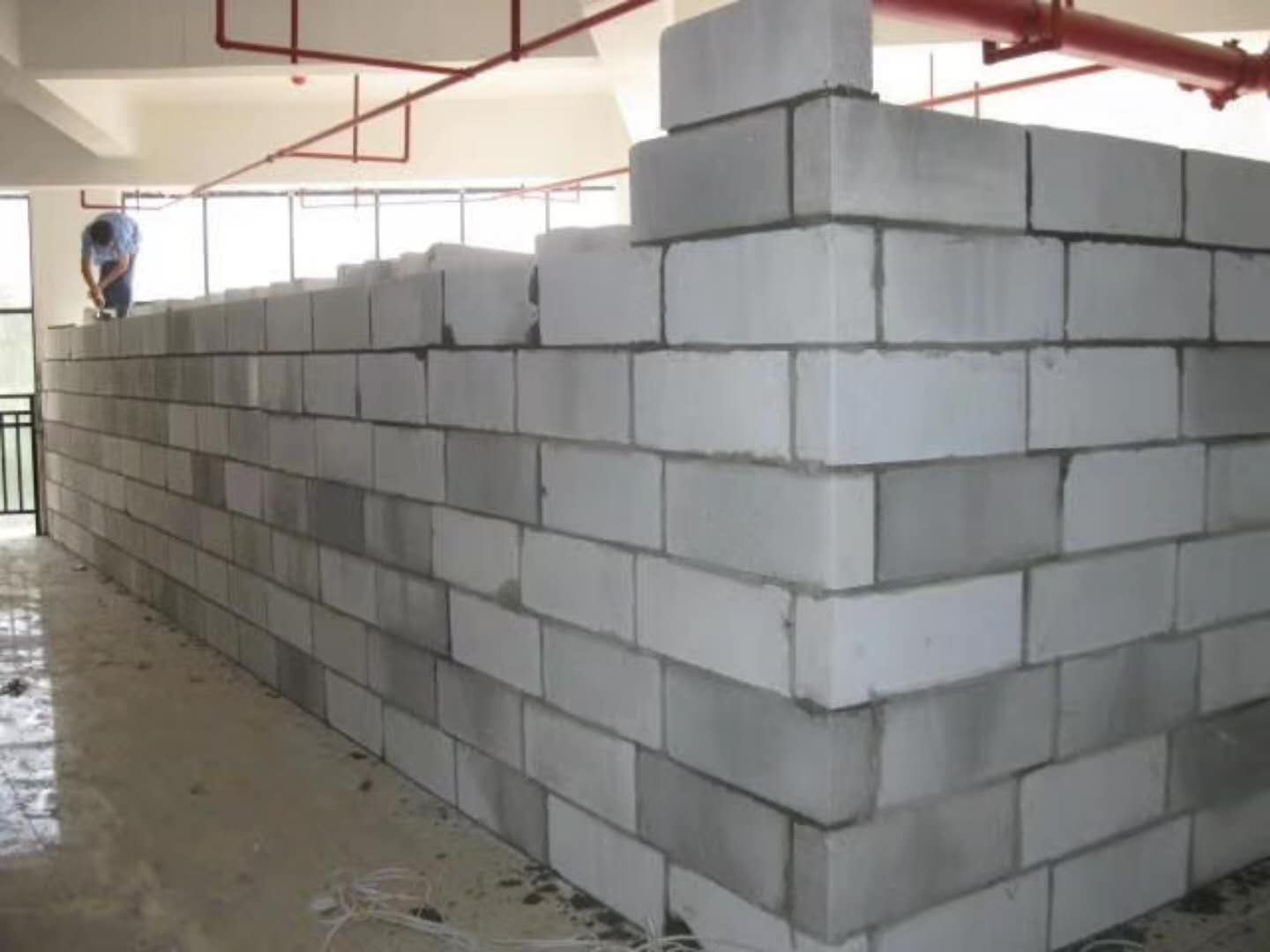 安新蒸压加气混凝土砌块承重墙静力和抗震性能的研究